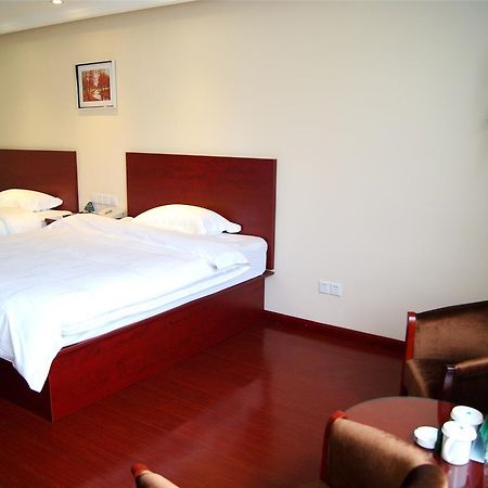 Greentree Inn Anhui Fuyang Yijing International North Door Busniess Hotel Extérieur photo