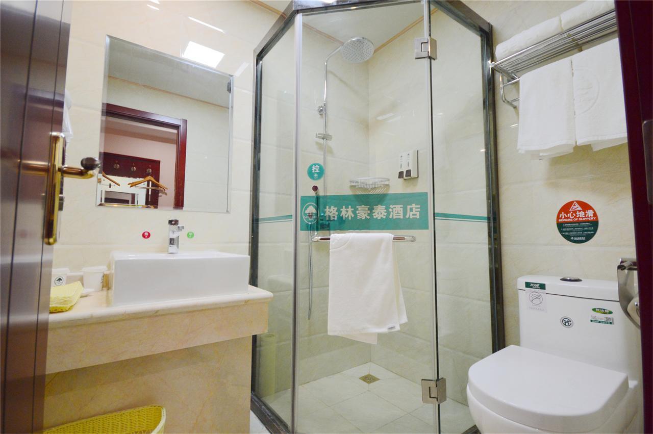 Greentree Inn Anhui Fuyang Yijing International North Door Busniess Hotel Extérieur photo